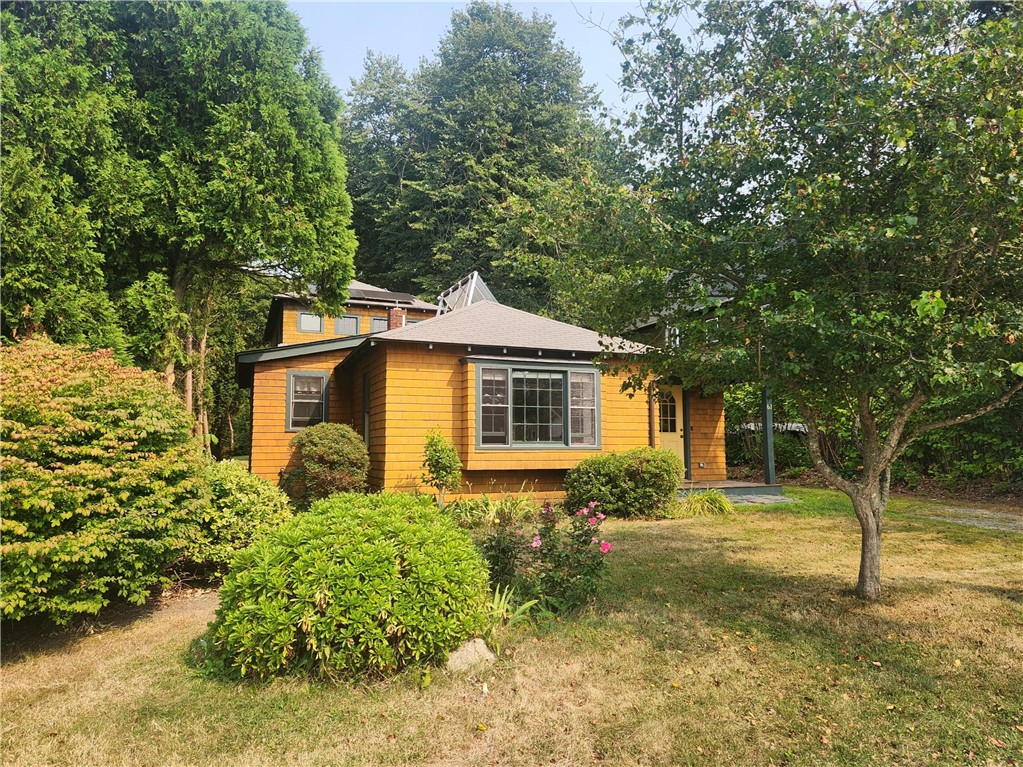 61 Howland Avenue