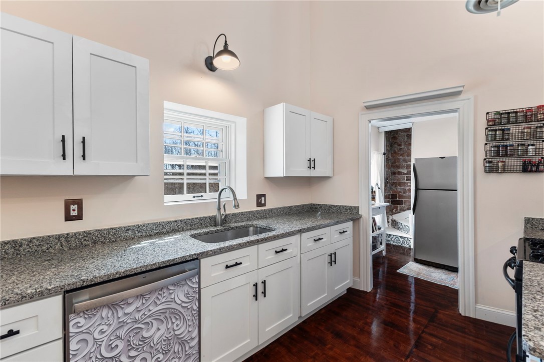 265 Sayles Avenue 13