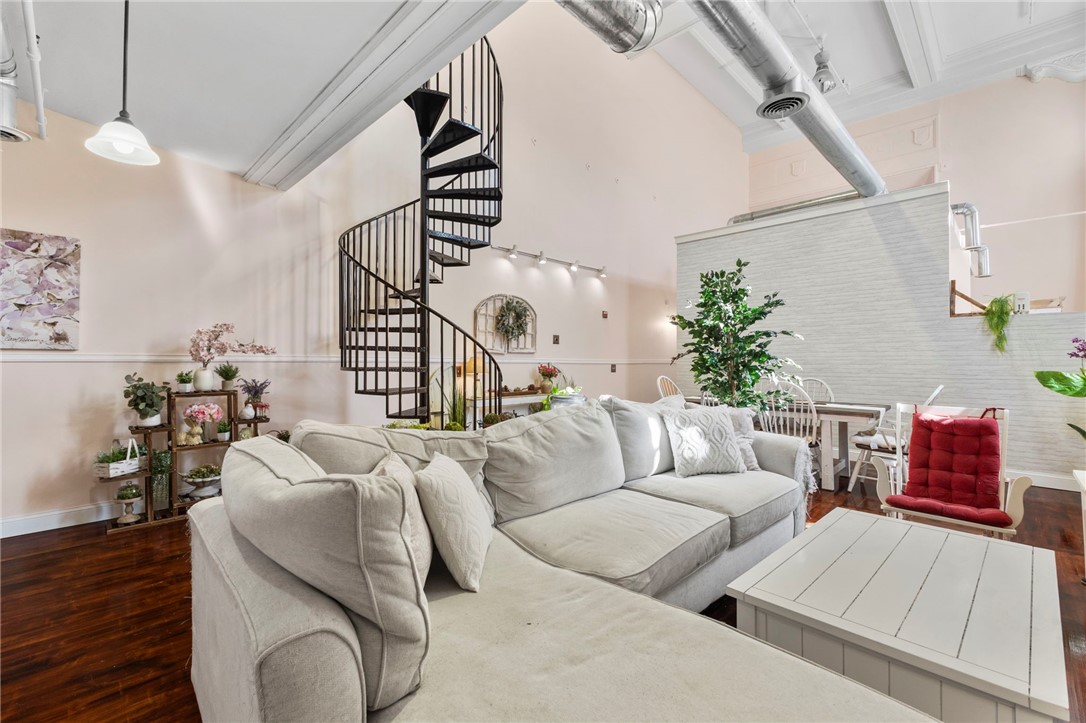 265 Sayles Avenue 13