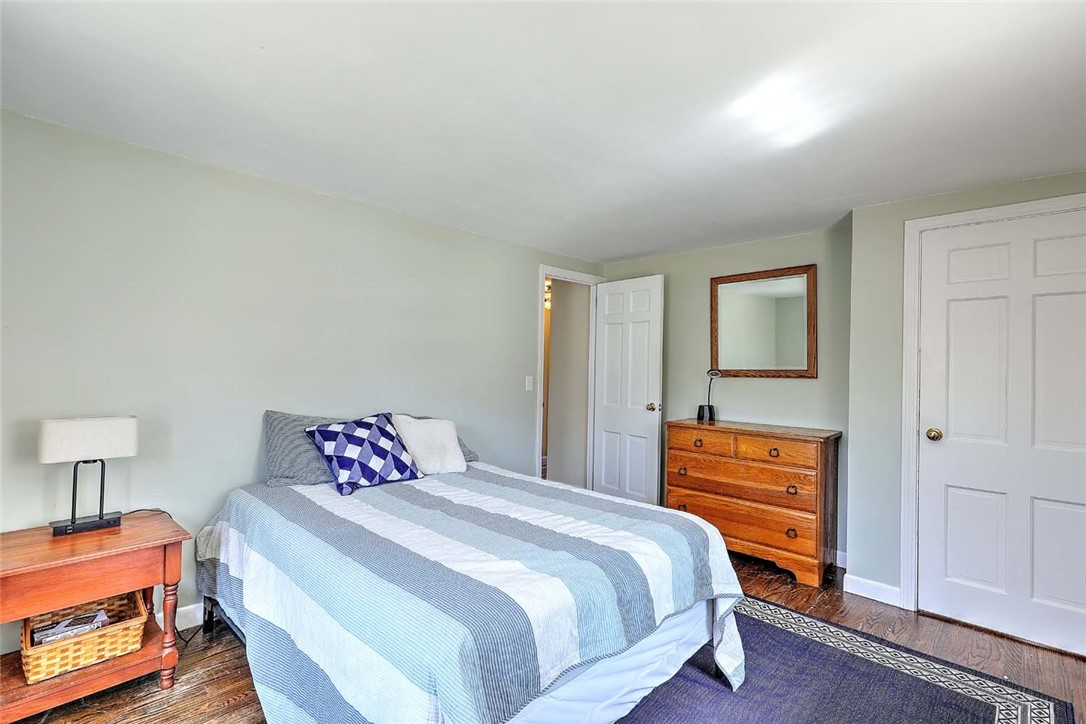 11 Pine Avenue