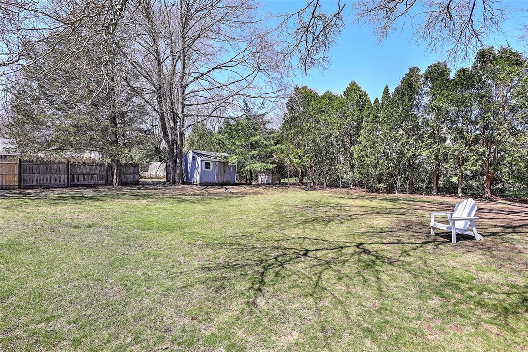 11 Pine Avenue