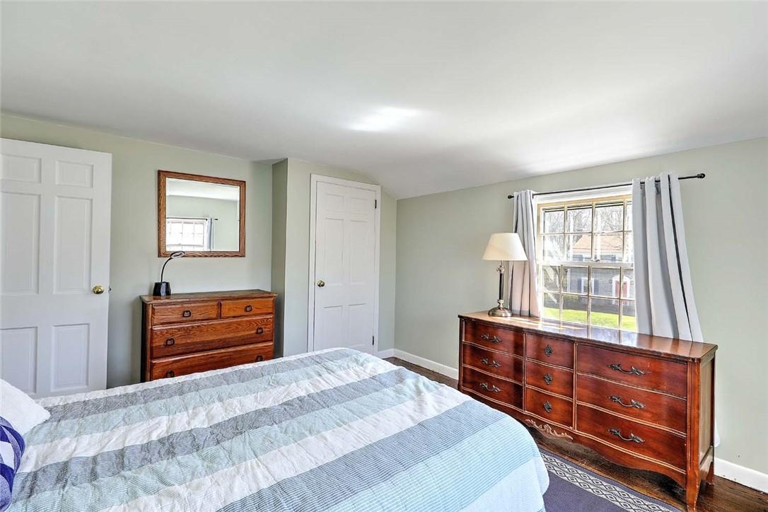 11 Pine Avenue