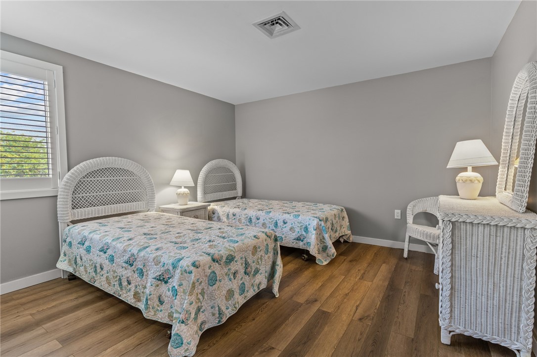 201 Bellevue Court 201