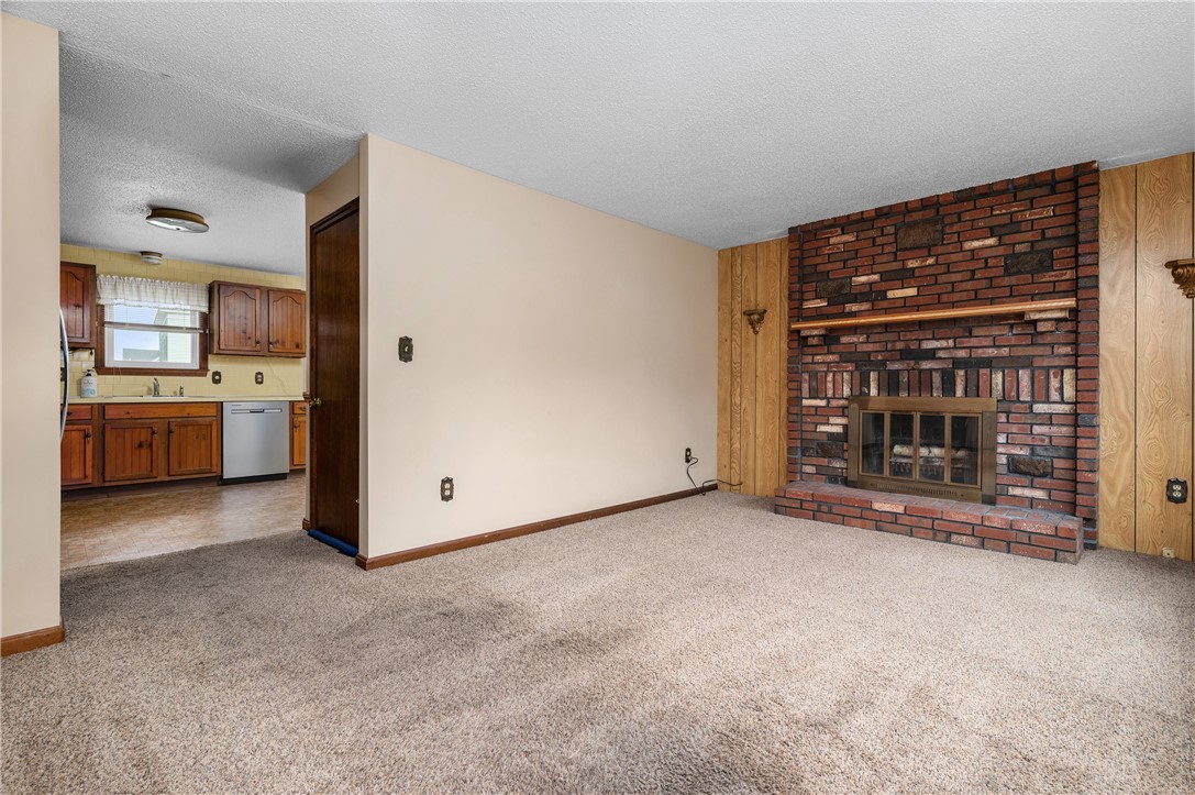 637 Fourth Avenue