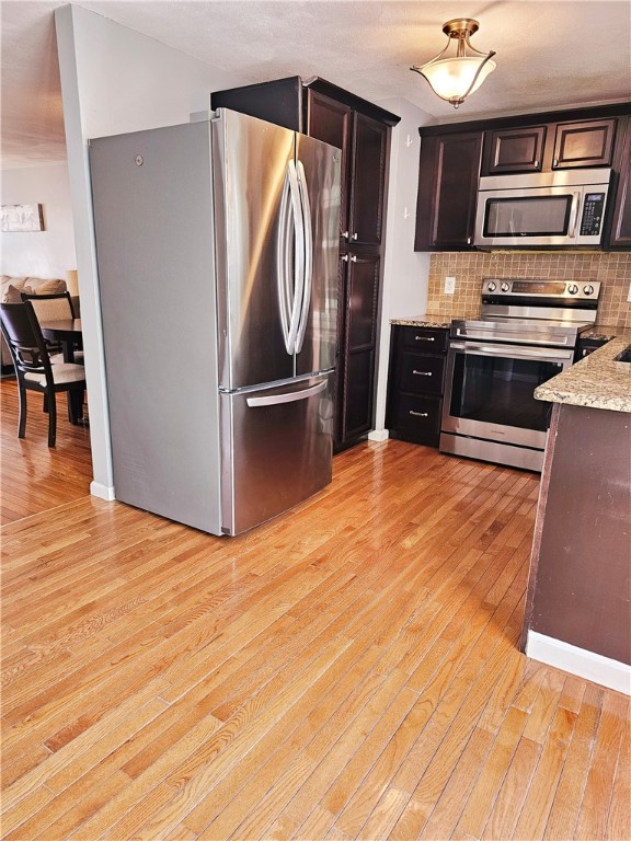 351 New London Avenue 606