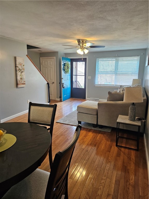 351 New London Avenue 606