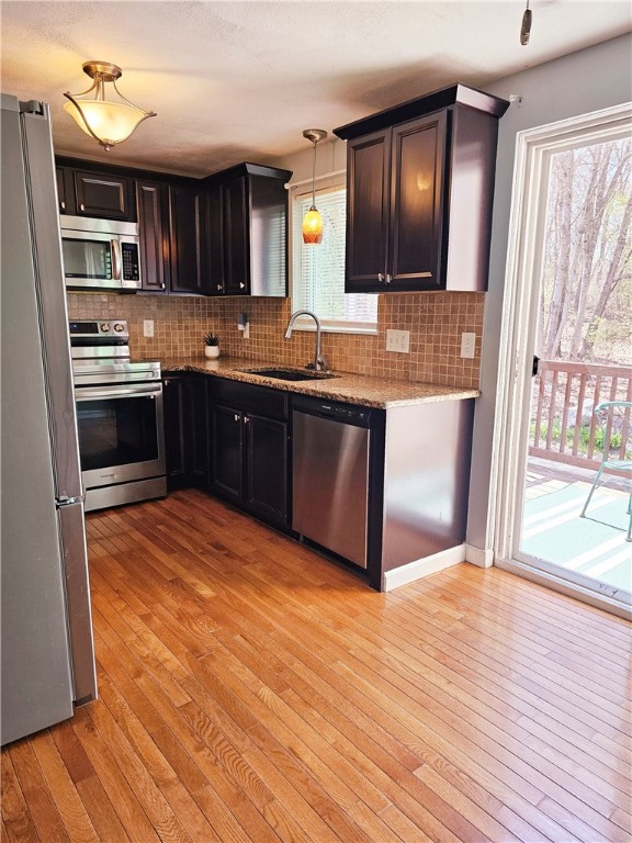 351 New London Avenue 606