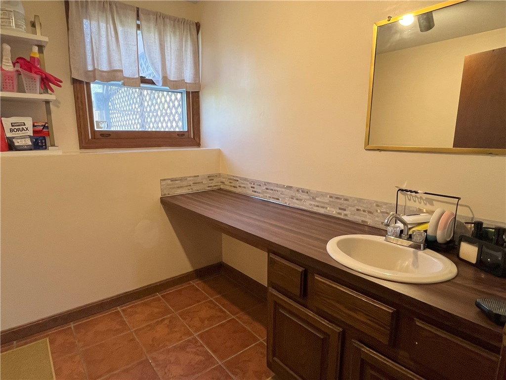 60 North Cobble Hill Road