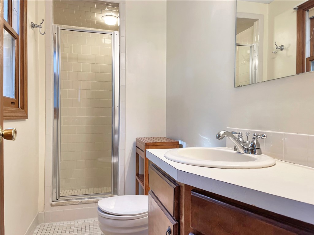 60 North Cobble Hill Road