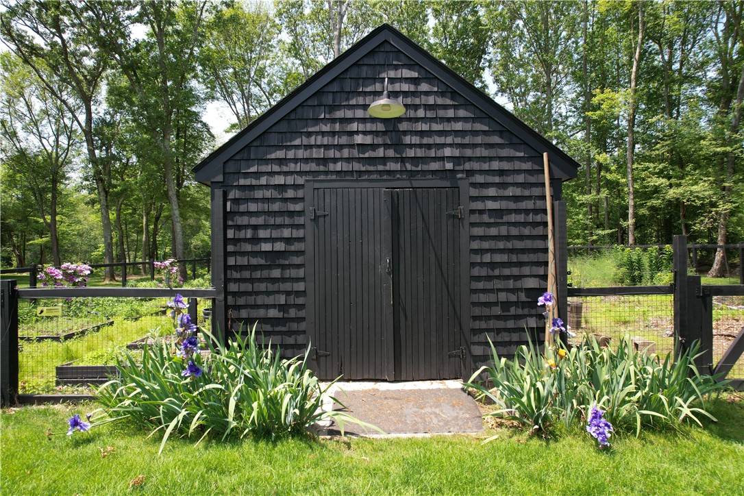 50 Intrepid Lane