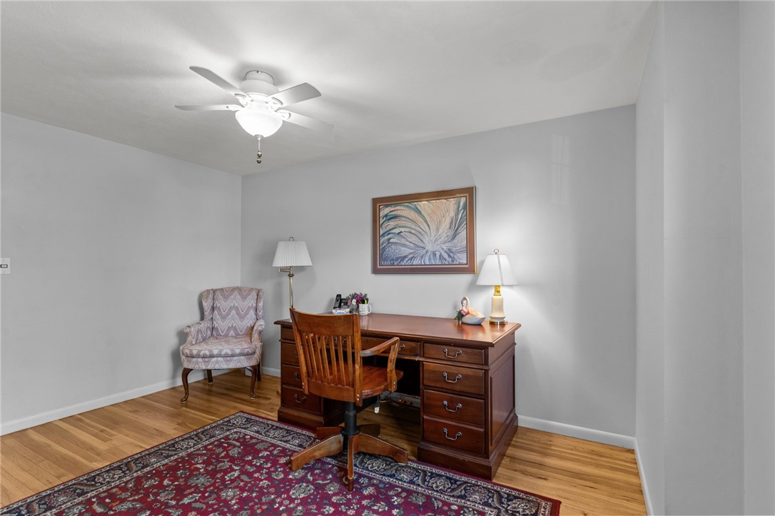 230 Negansett Ave