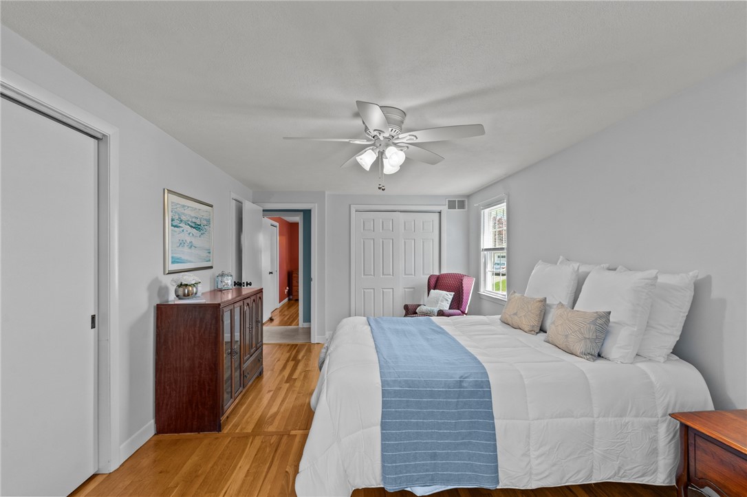 230 Negansett Ave