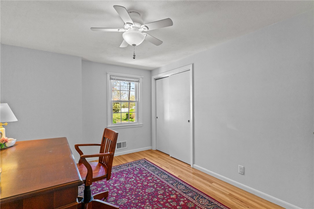 230 Negansett Ave