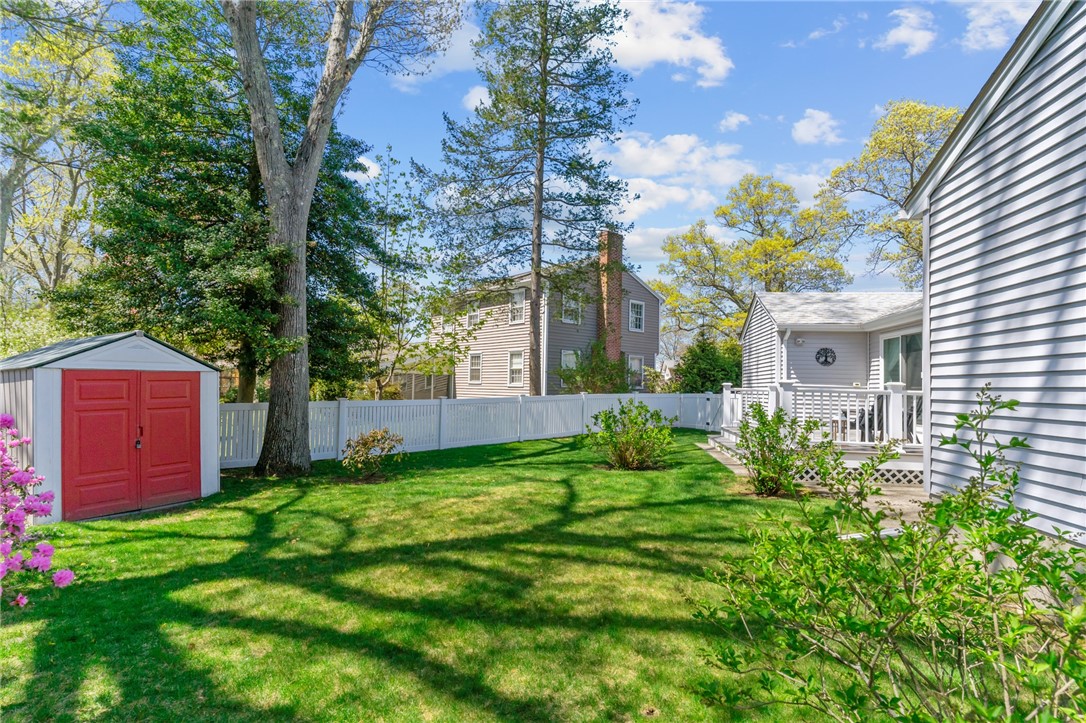 230 Negansett Ave