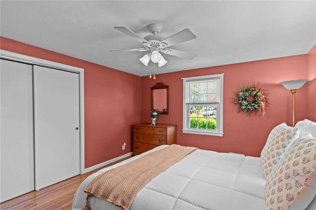 230 Negansett Ave