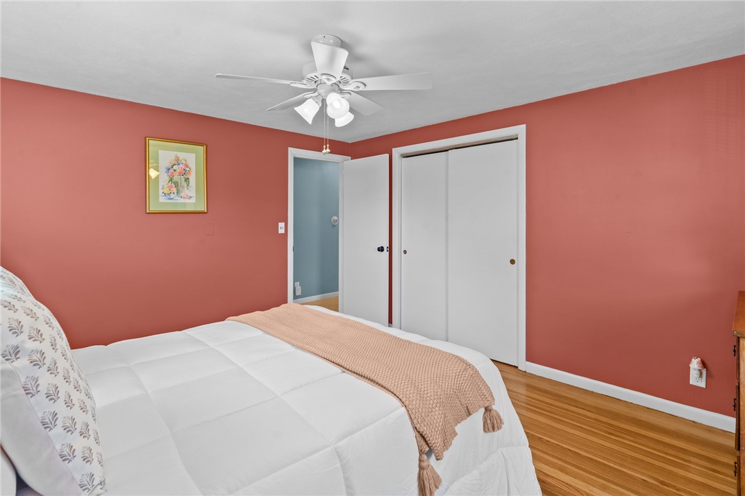 230 Negansett Ave
