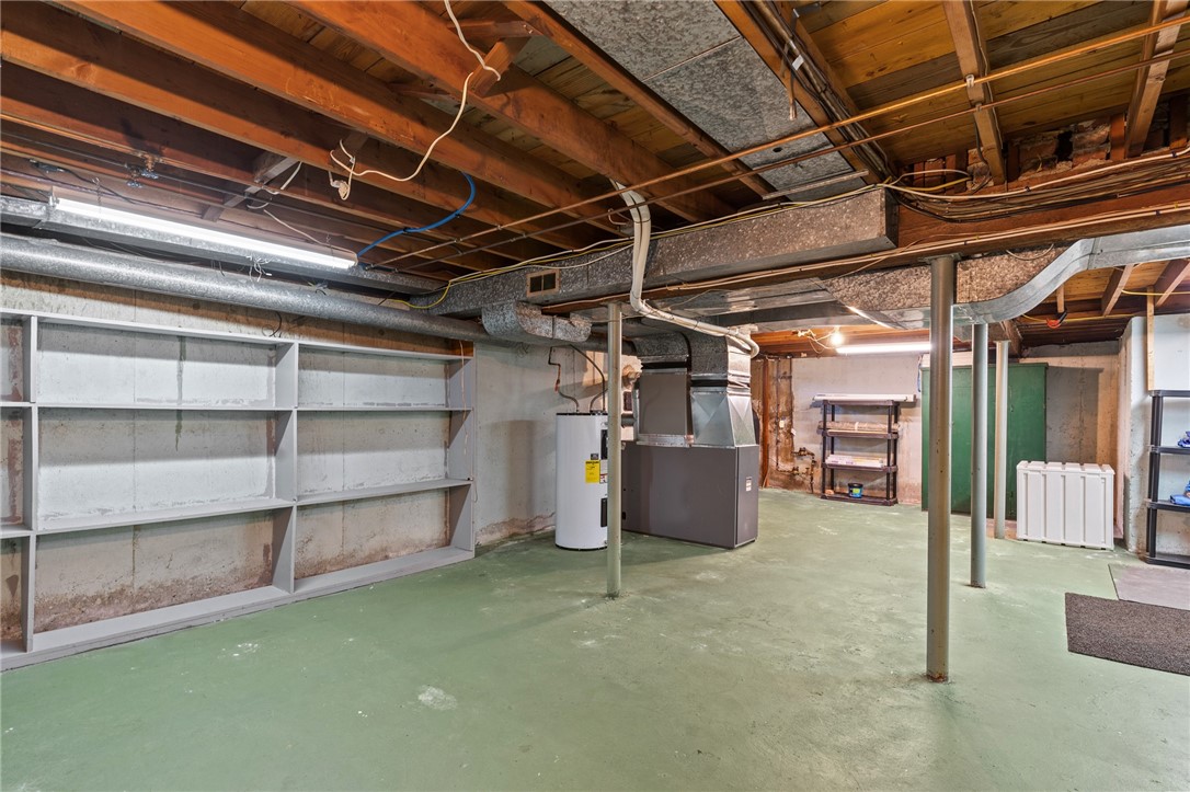 230 Negansett Ave