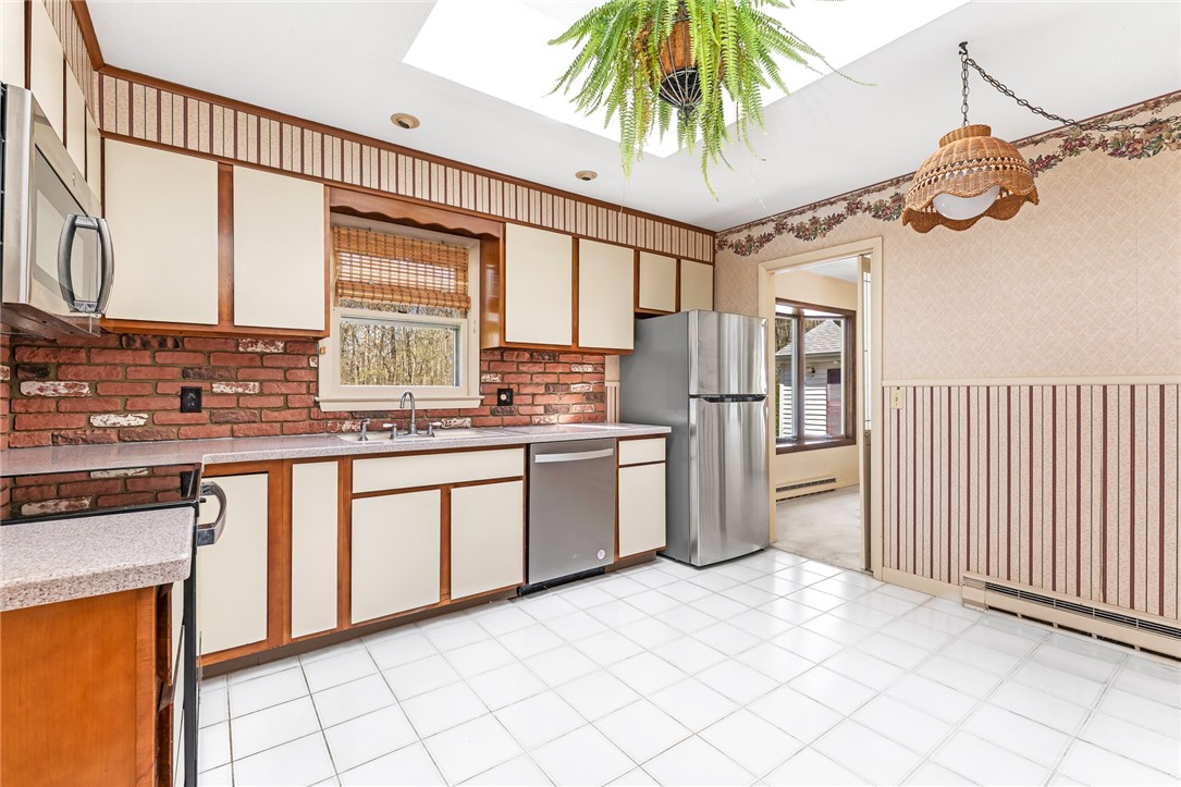 243 Tomaquag Road