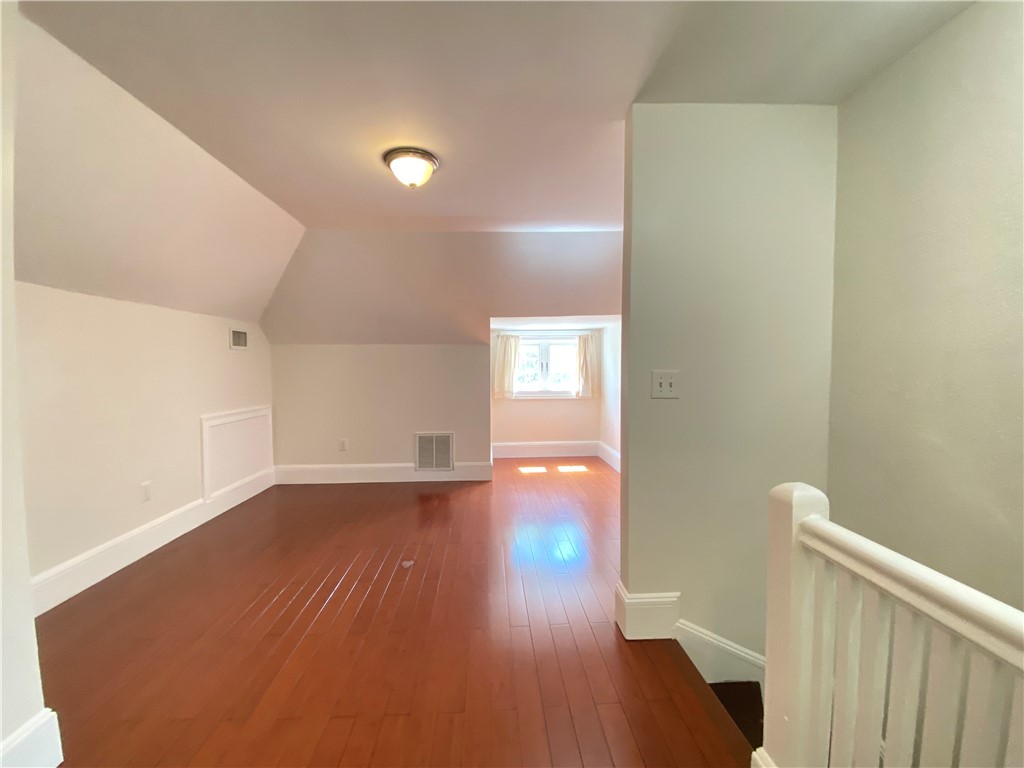 404 Lloyd Avenue 408