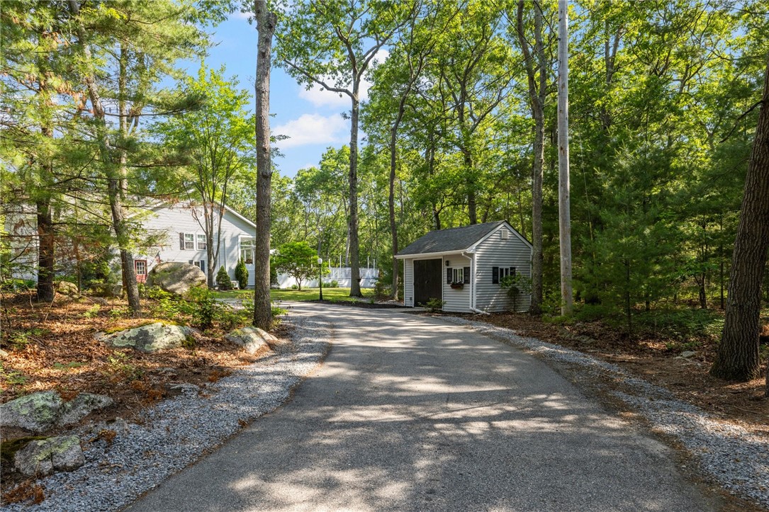 46 Peck Hill Road