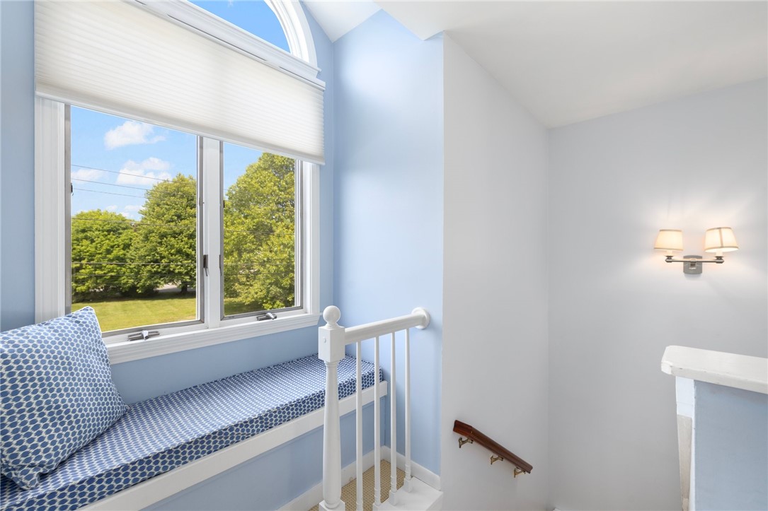 8 SCHOOL HOUSE Road