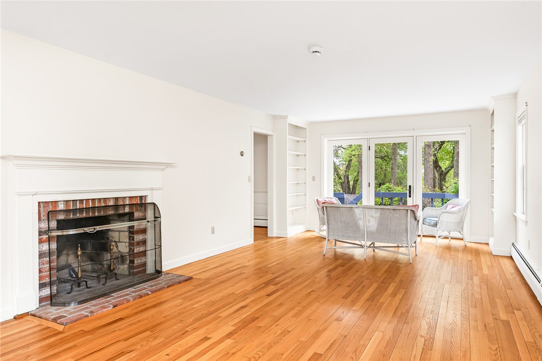 40 Wood Avenue