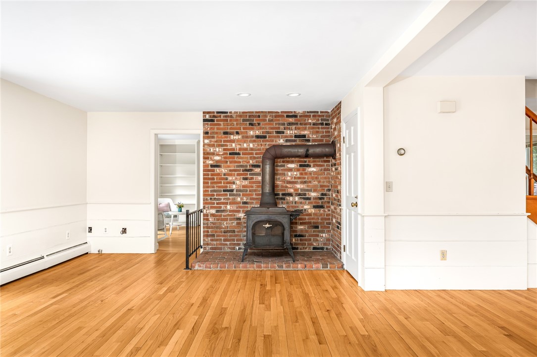 40 Wood Avenue