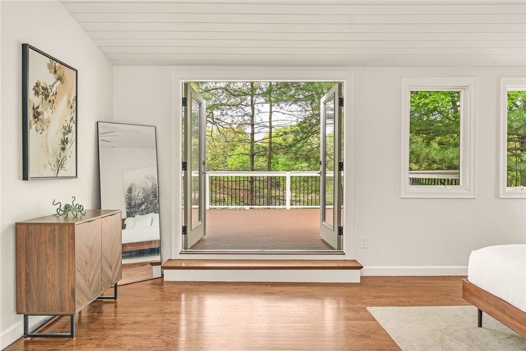 12 Hazel Point Road