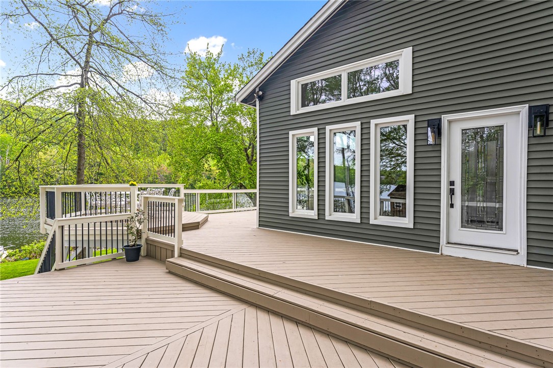 12 Hazel Point Road