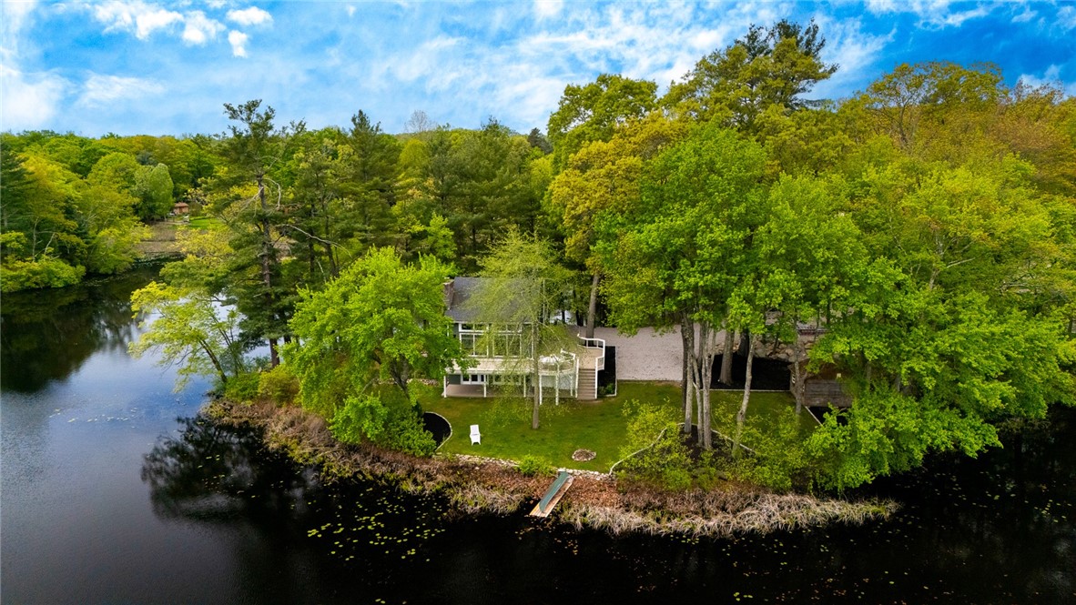 12 Hazel Point Road