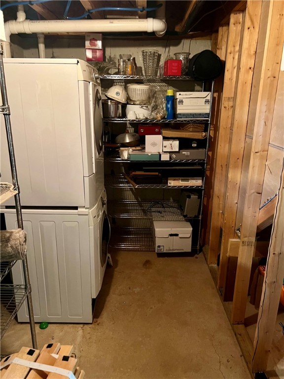 18 Lisi Lane