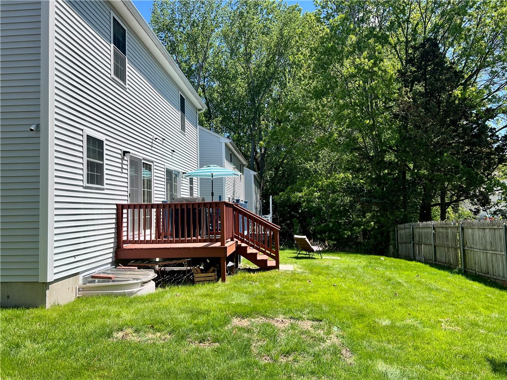 18 Lisi Lane