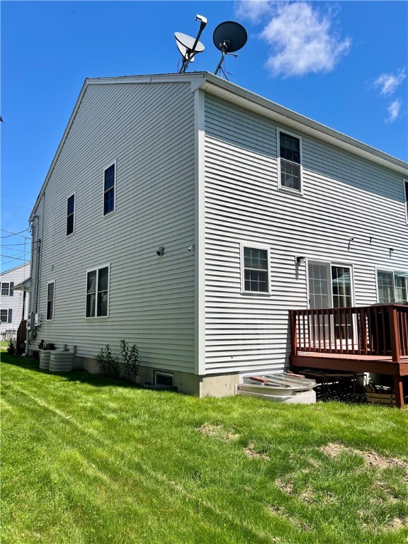 18 Lisi Lane