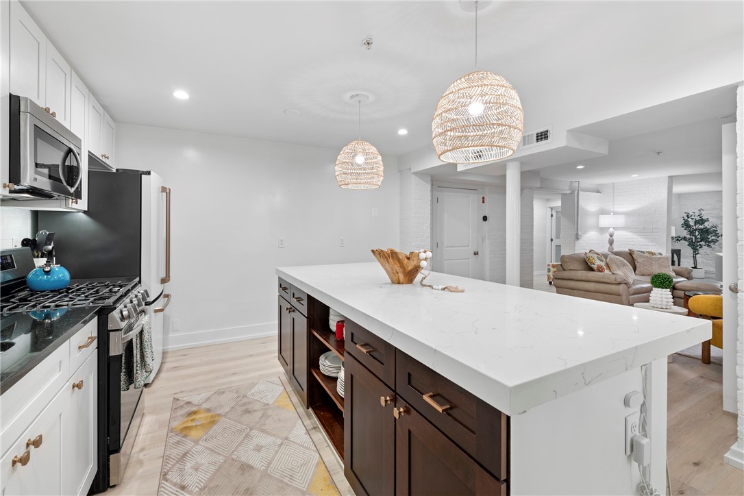 426 Spring Street B101