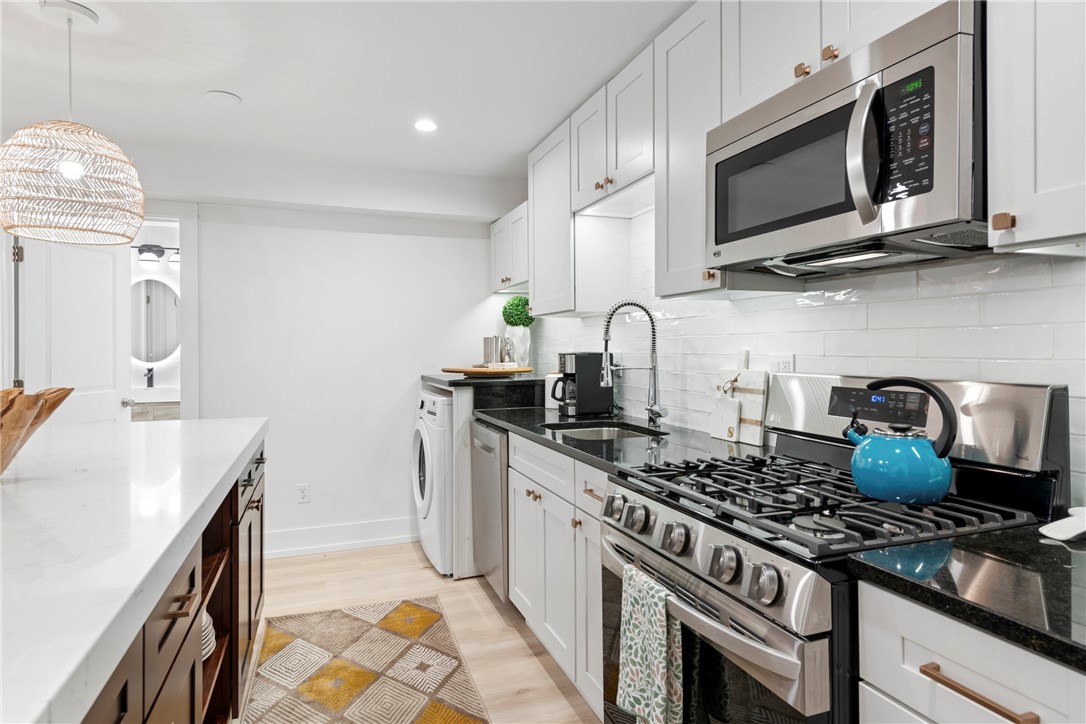 426 Spring Street B101