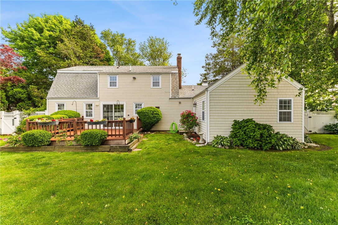 39 Exeter Boulevard