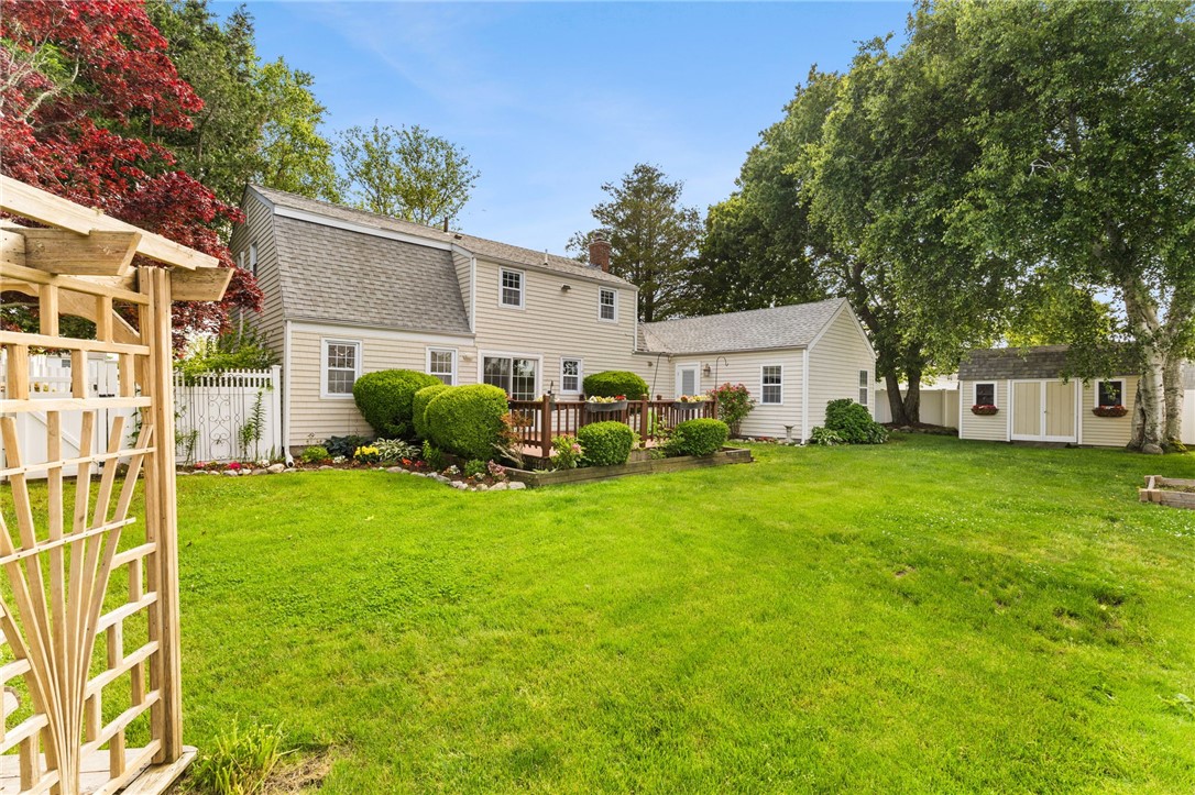 39 Exeter Boulevard