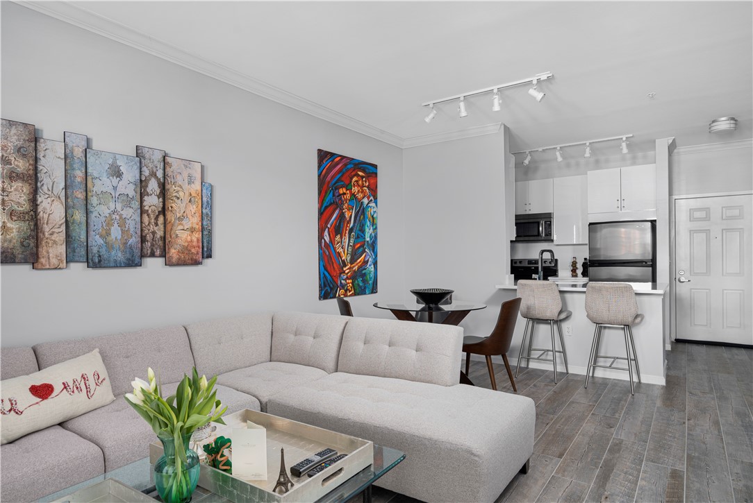 1000 Providence Place 160