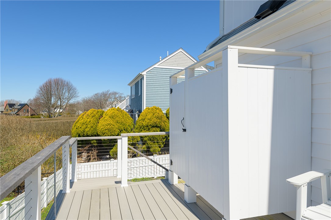 433 Wolcott Avenue