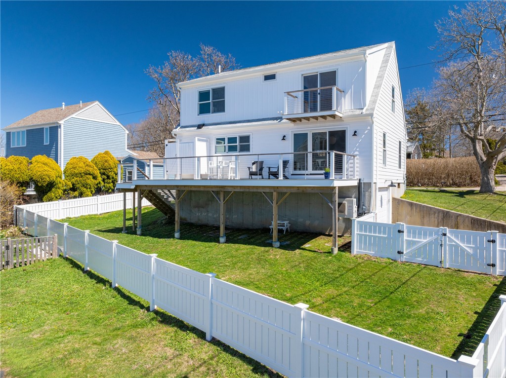 433 Wolcott Avenue