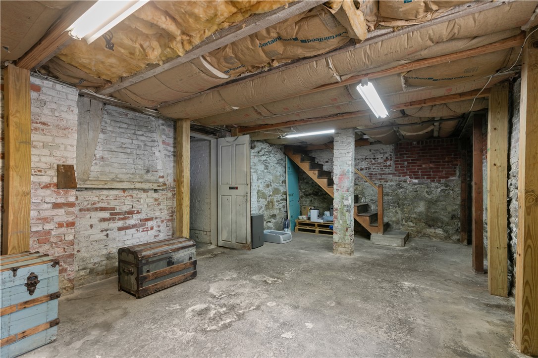 325 Spring Street