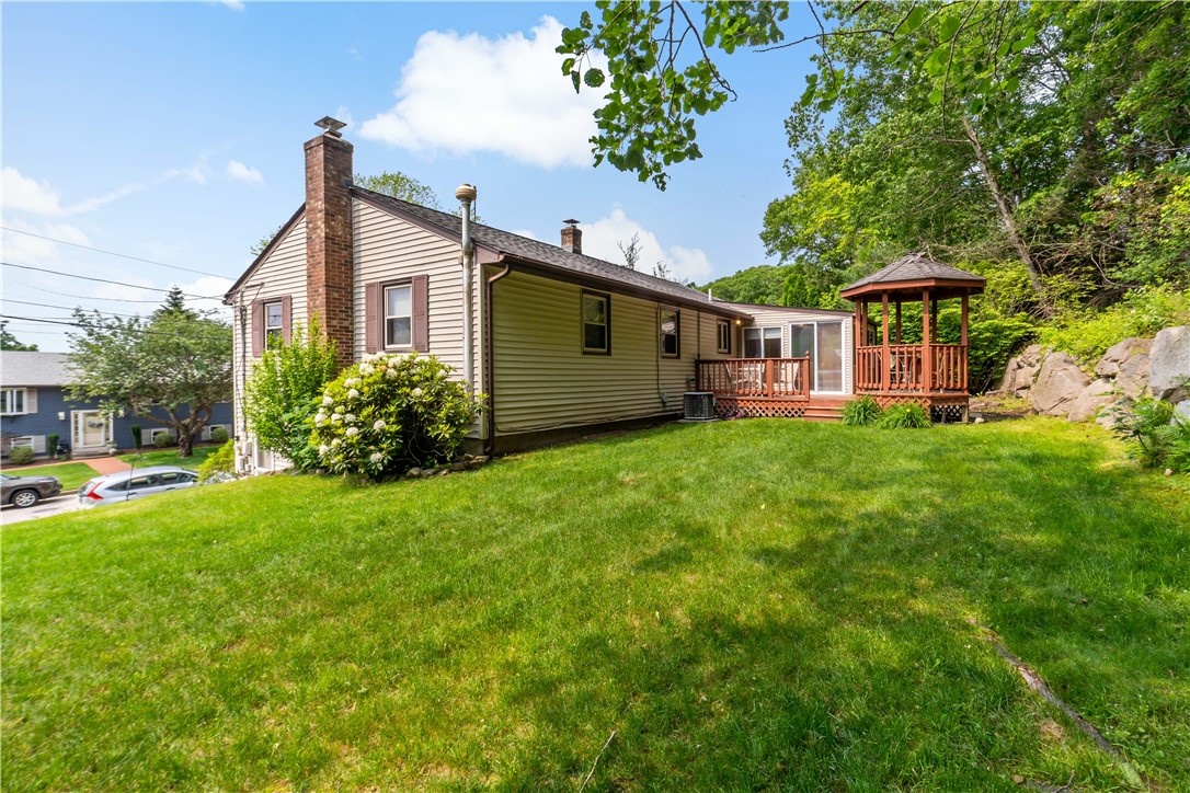 17 Carolyn Drive