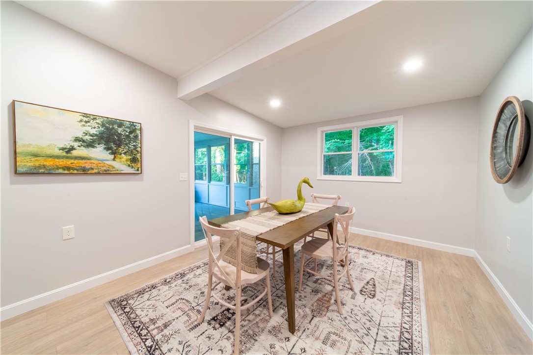 24 W Knollwood Circle