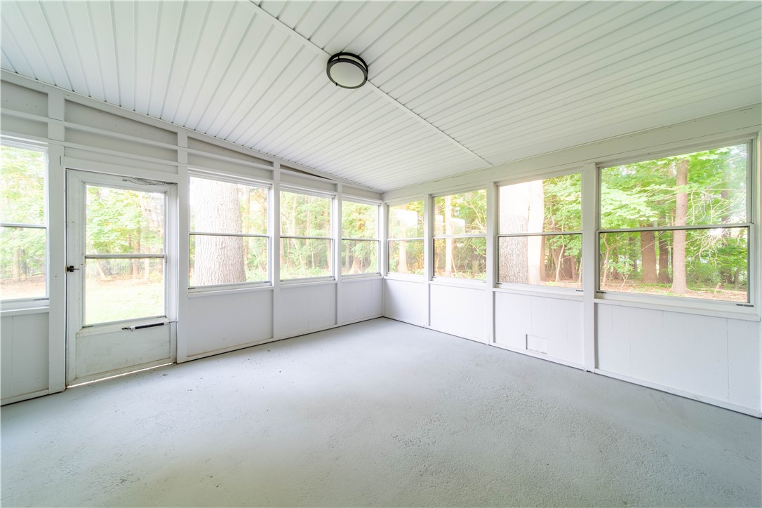 24 W Knollwood Circle