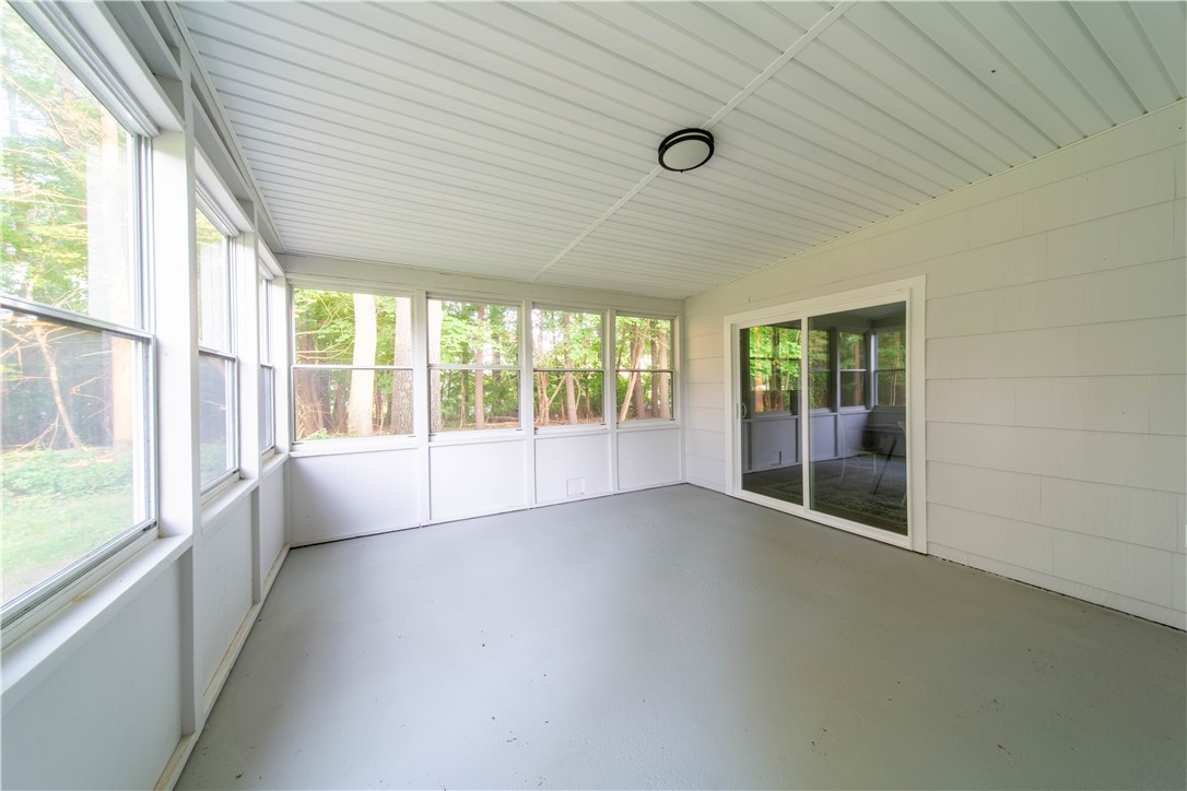 24 W Knollwood Circle