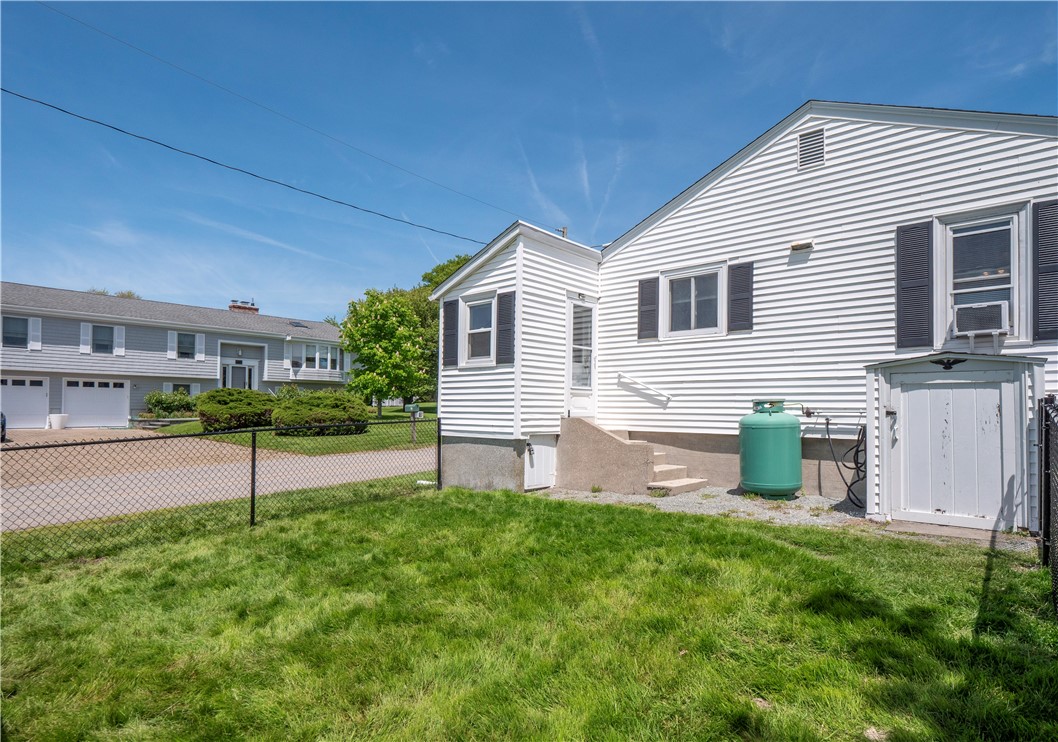 40 Draper Avenue