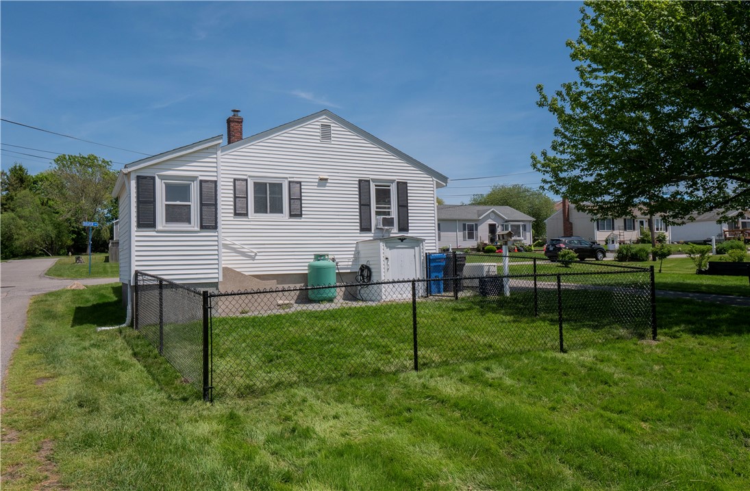 40 Draper Avenue