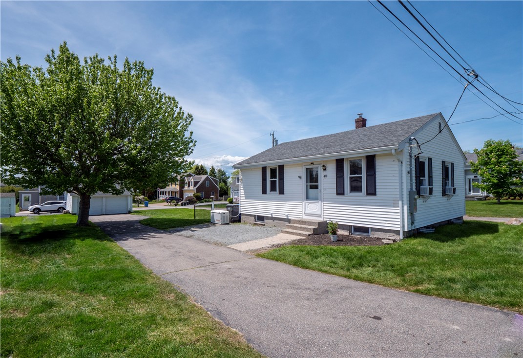 40 Draper Avenue