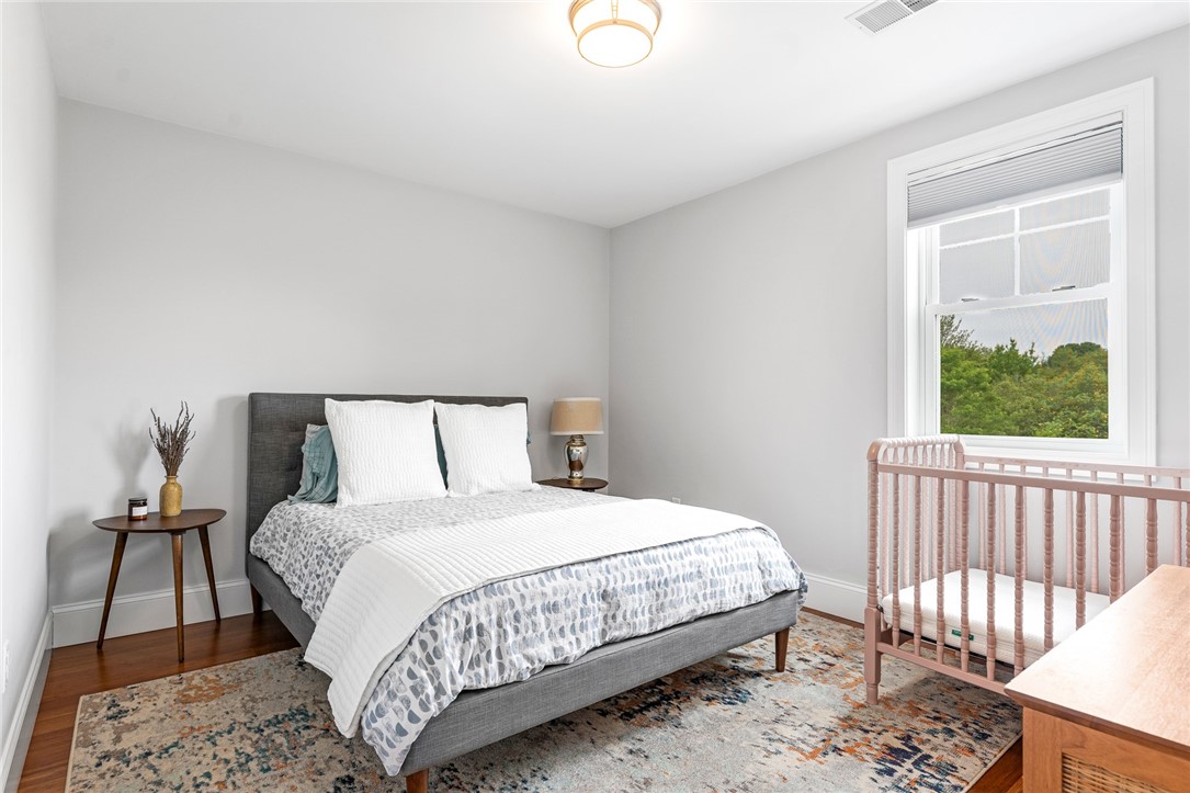 100 Algonquin Road 5
