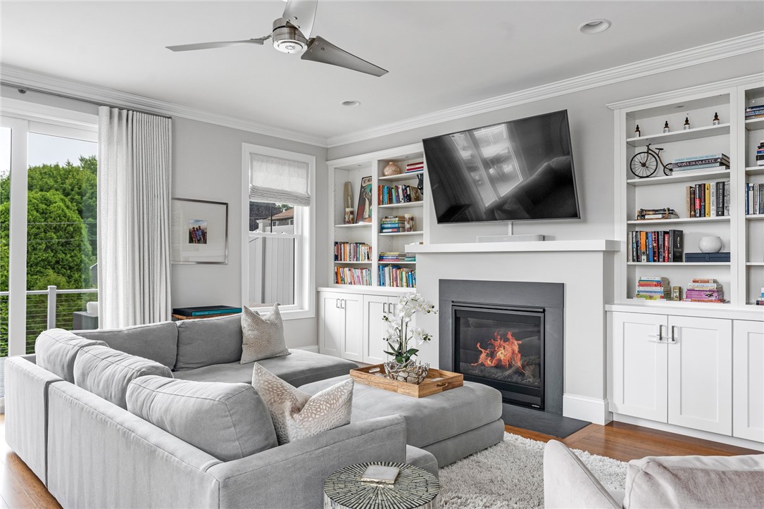 100 Algonquin Road 5